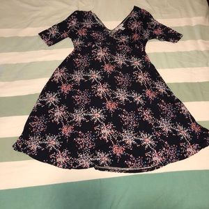 🤑closet clean out!! Motherhood Maternity dress